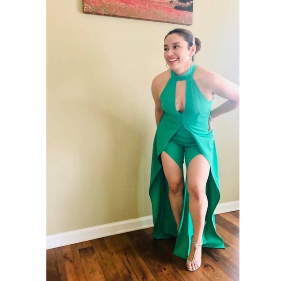 🚫🚫SOLD jumpsuit🚫🚫 - Picture 2 of 7